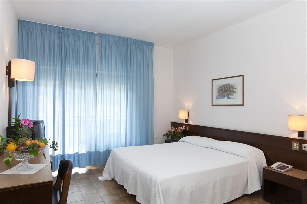 Hotel Serapo Gaeta Esterno foto