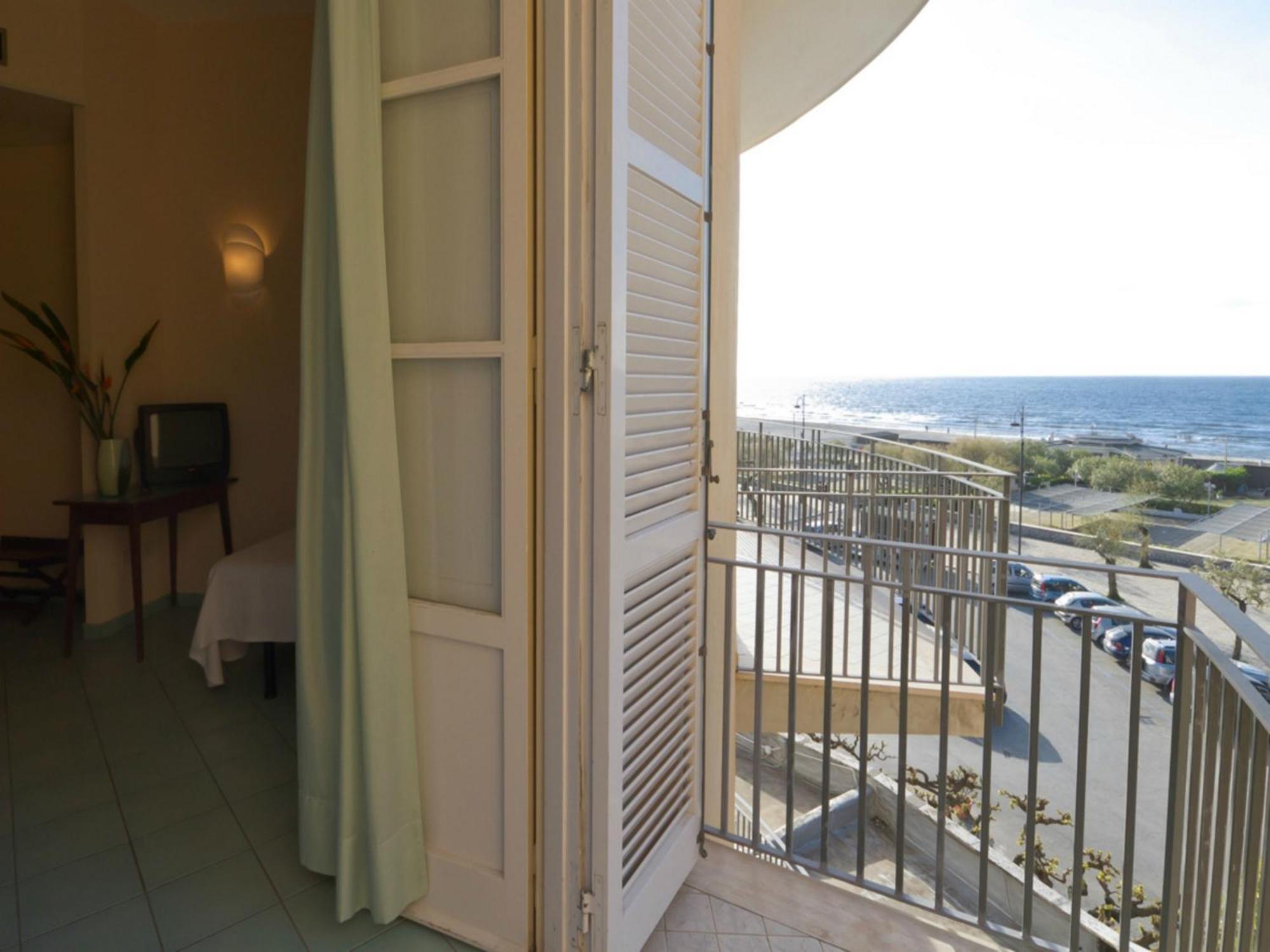 Hotel Serapo Gaeta Esterno foto