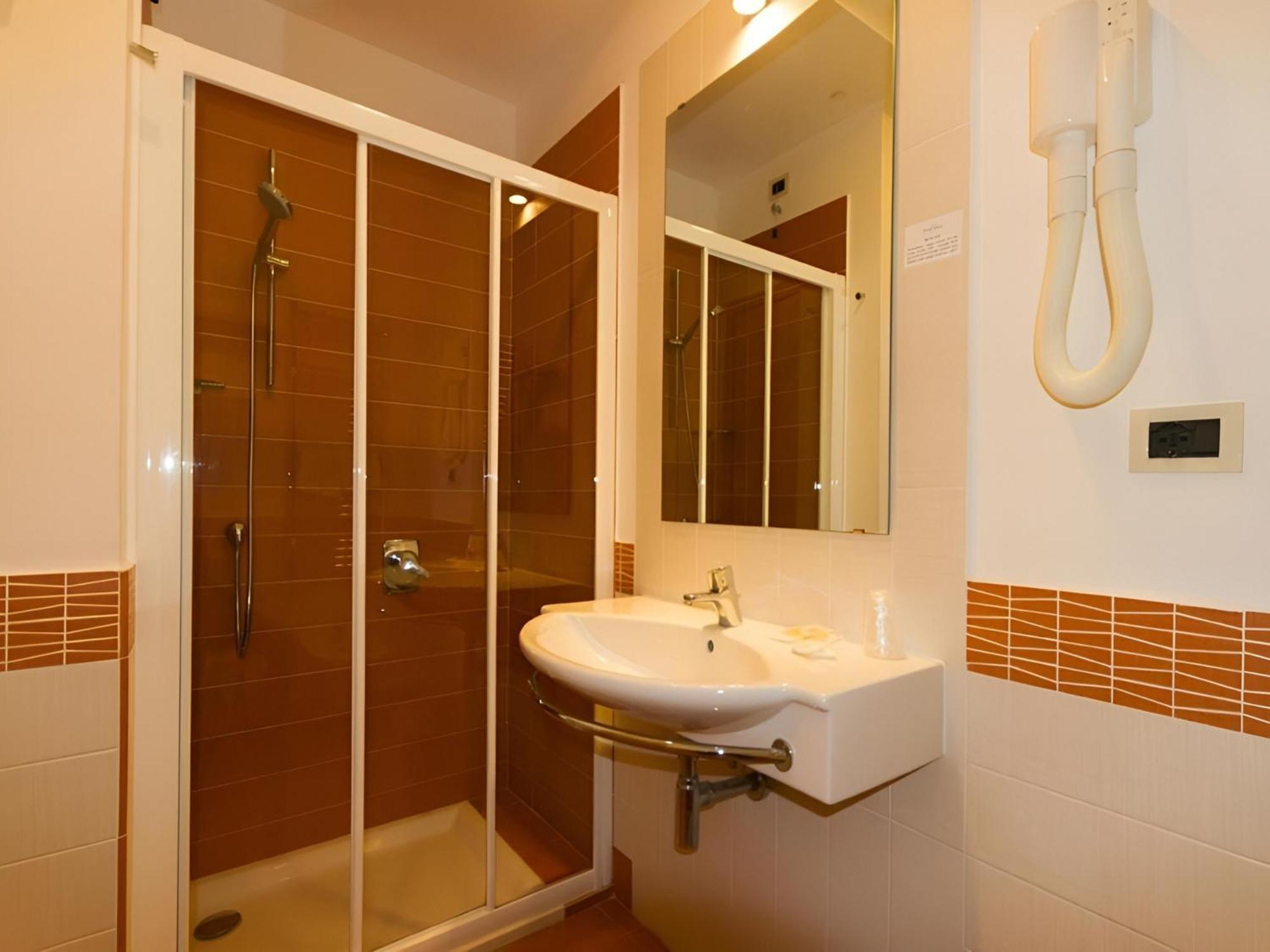 Hotel Serapo Gaeta Esterno foto